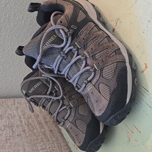 NWT Merrell Womens Accentor 3 Hiking Shoe